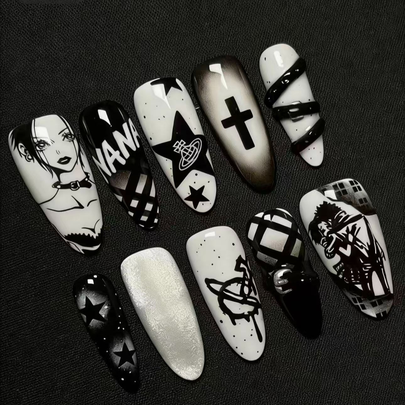Nail Art - Ongles NANA de style punk, esthétique